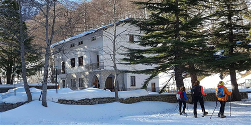 Rifugio escursionistico bar...